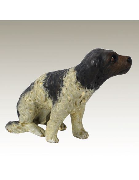 Escultura de bronce. Perro perdiguero de Drente pintado estilo Viena