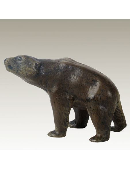 Escultura de bronce. Oso pardo pintado estilo Viena