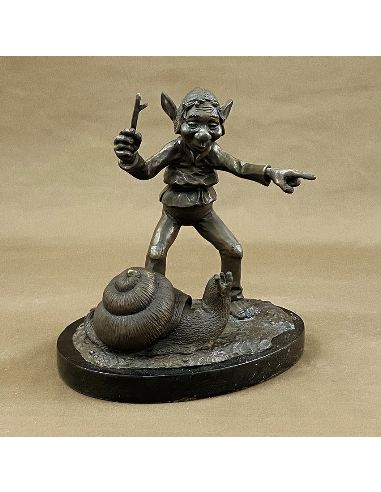 Figura de Bronce Duende 24cm con caracol con peana de marmol