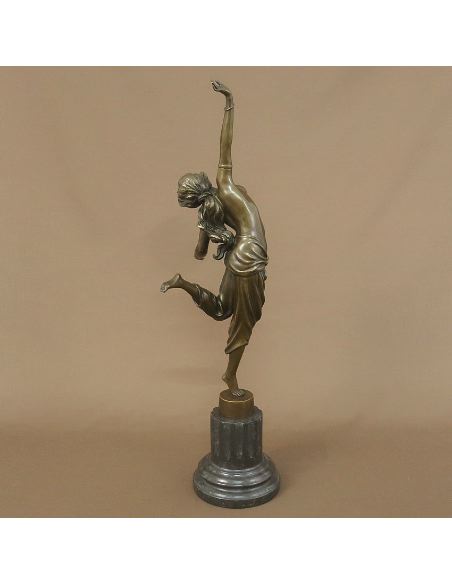 Sculpture en bronze: Femme Art déco "Danseuse Oriental" -Patine brune