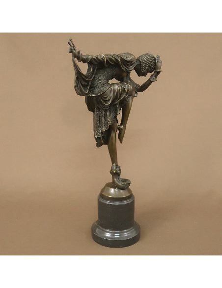 Sculpture en bronze: Femme Art déco "La danseuse d'Ankara" -Pat. brune