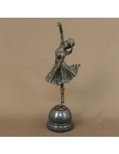 Figura de Bronce. Mujer Art Decó "Cossack Dancer"
