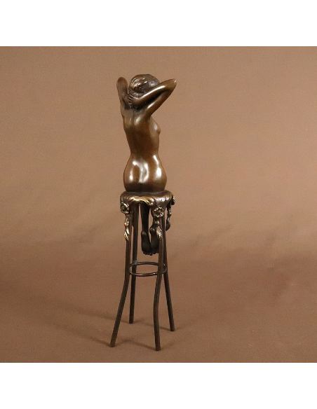 Sculpture en bronze: Femme nue Art déco "l'éveil" -Patine brune