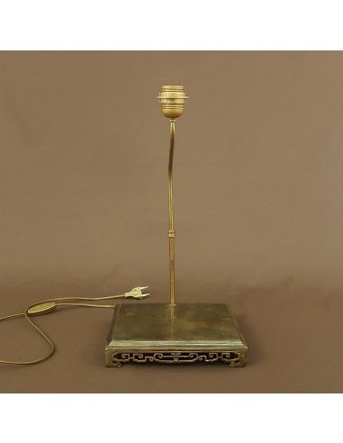 Pied de lampe en bronze patiné: Socle en bronze, pied de lampe pour objet 22x15cm