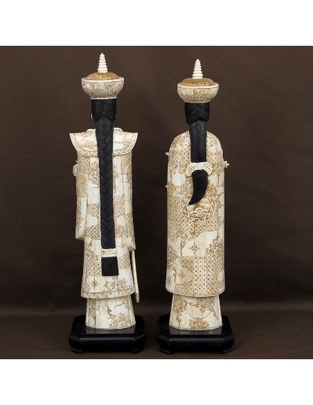 Figura de Hueso. Emperador & Emperatriz de pie 066cm con peana
