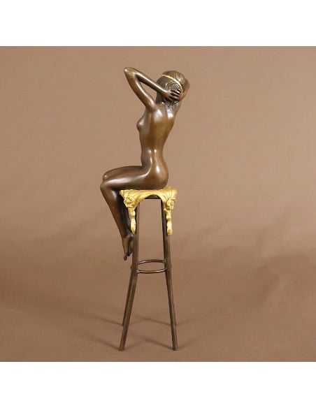 Figura de Bronce. Mujer Art Decó "Awakening" en taburete -Dorado