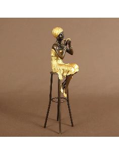 Sculpture en bronze: Femme Art déco "Un peu de rouge" -Patine dorée 2