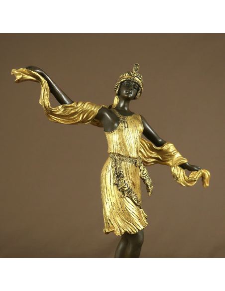 Sculpture en bronze: Femme Art déco "Danseuse au foulard" -Patine dorée