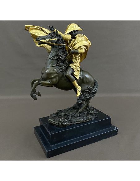Sculpture en bronze: Napoléon à cheval -Patine brune